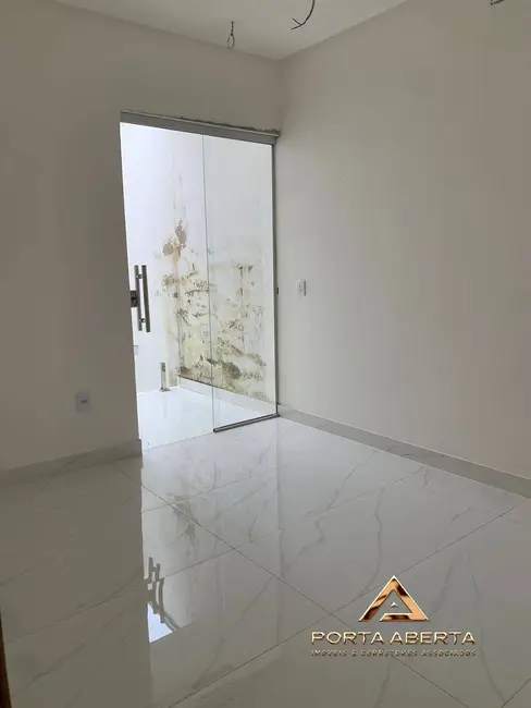 Casa com 3 quartos à venda em Santana Do Paraiso - MG - imagem 8 Foto 8 de Casa com 3 quartos à venda em Santana Do Paraiso - MG
