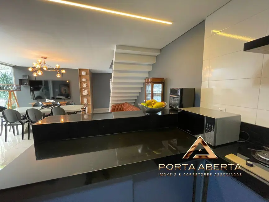 Casa com 3 quartos à venda, 144m2 em Giovanini, Coronel Fabriciano - MG - imagem 4 Foto 4 de Casa com 3 quartos à venda, 144m2 em Giovanini, Coronel Fabriciano - MG