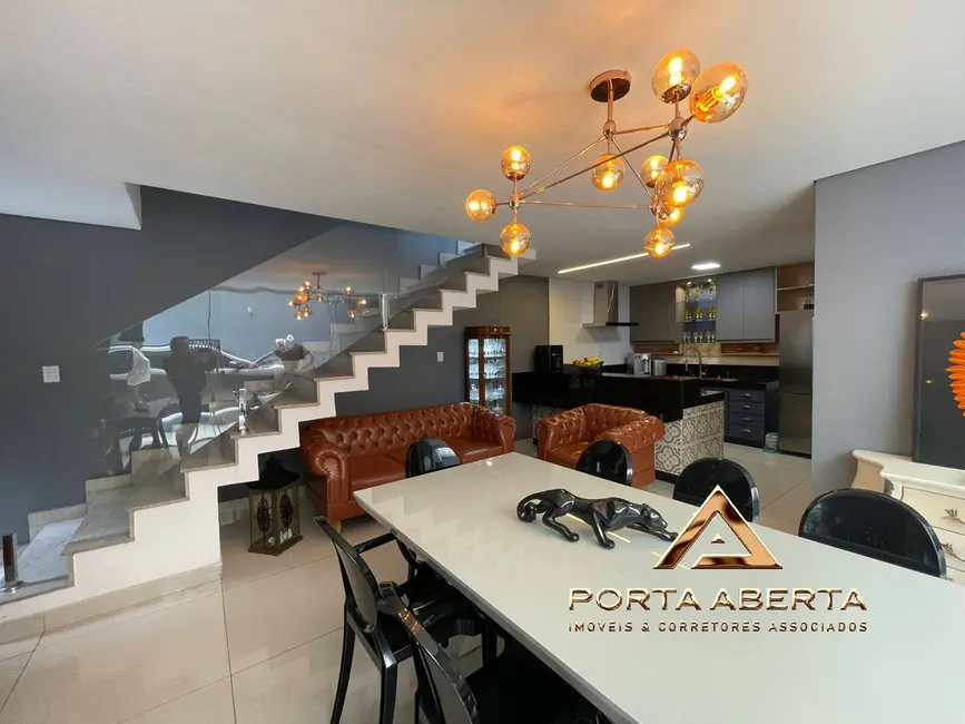 Foto 2 de Casa com 3 quartos à venda, 144m2 em Giovanini, Coronel Fabriciano - MG