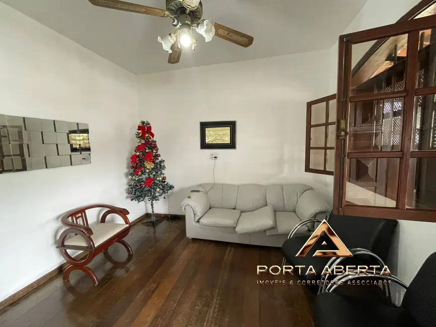 Casa com 3 quartos à venda em Veneza, Ipatinga - MG - imagem 5 Foto 5 de Casa com 3 quartos à venda em Veneza, Ipatinga - MG