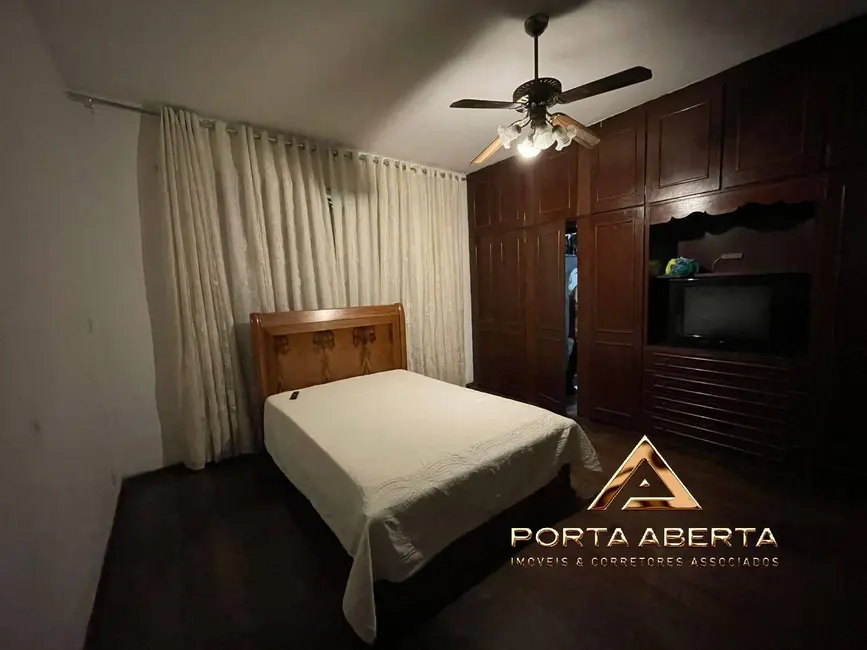 Casa com 3 quartos à venda em Veneza, Ipatinga - MG - imagem 8 Foto 8 de Casa com 3 quartos à venda em Veneza, Ipatinga - MG