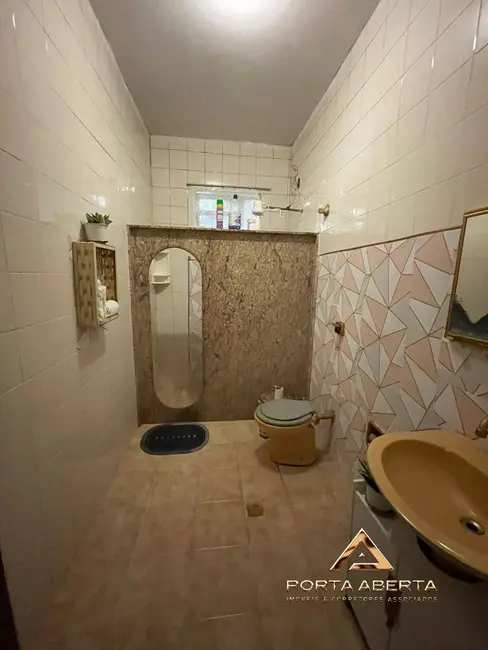 Casa com 3 quartos à venda em Veneza, Ipatinga - MG - imagem 9 Foto 9 de Casa com 3 quartos à venda em Veneza, Ipatinga - MG