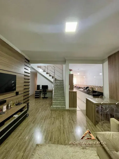 Cobertura com 3 quartos à venda, 175m2 em Santana Do Paraiso - MG - imagem 6 Foto 6 de Cobertura com 3 quartos à venda, 175m2 em Santana Do Paraiso - MG
