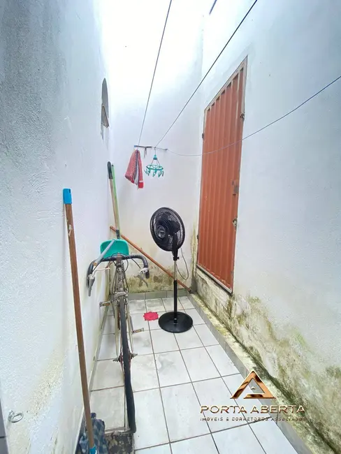 Foto 2 de Casa com 3 quartos à venda, 180m2 em Santana Do Paraiso - MG