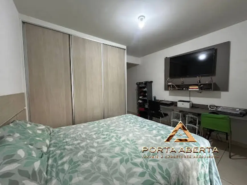 Foto 2 de Casa com 2 quartos à venda, 93m2 em Santana Do Paraiso - MG