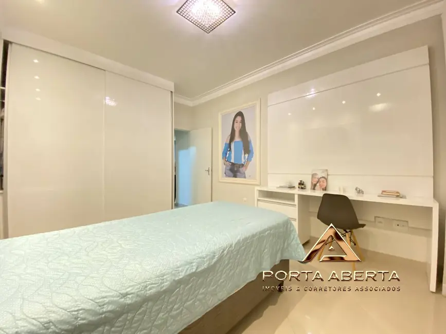 Foto 2 de Apartamento com 3 quartos à venda, 150m2 em Canaã, Ipatinga - MG