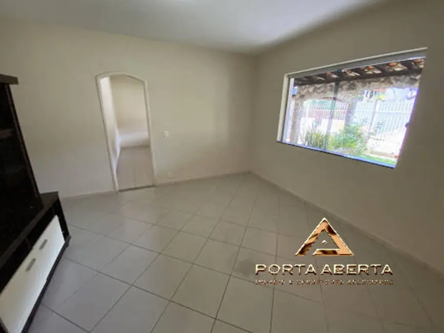 Casa com 4 quartos à venda, 284m2 em Amaro Lanari, Coronel Fabriciano - MG - imagem 3 Foto 3 de Casa com 4 quartos à venda, 284m2 em Amaro Lanari, Coronel Fabriciano - MG