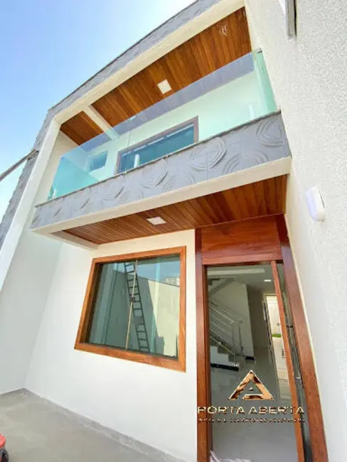 Foto 1 de Casa com 3 quartos à venda, 180m2 em Santana Do Paraiso - MG
