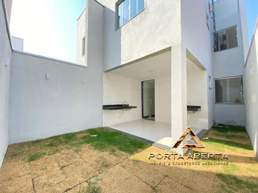 Casa com 3 quartos à venda, 180m2 em Santana Do Paraiso - MG - imagem 9 Foto 9 de Casa com 3 quartos à venda, 180m2 em Santana Do Paraiso - MG