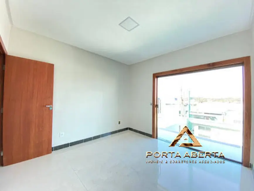 Casa com 3 quartos à venda, 180m2 em Santana Do Paraiso - MG - imagem 8 Foto 8 de Casa com 3 quartos à venda, 180m2 em Santana Do Paraiso - MG
