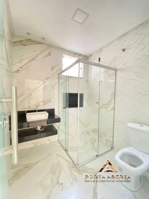 Casa com 3 quartos à venda, 180m2 em Santana Do Paraiso - MG - imagem 4 Foto 4 de Casa com 3 quartos à venda, 180m2 em Santana Do Paraiso - MG