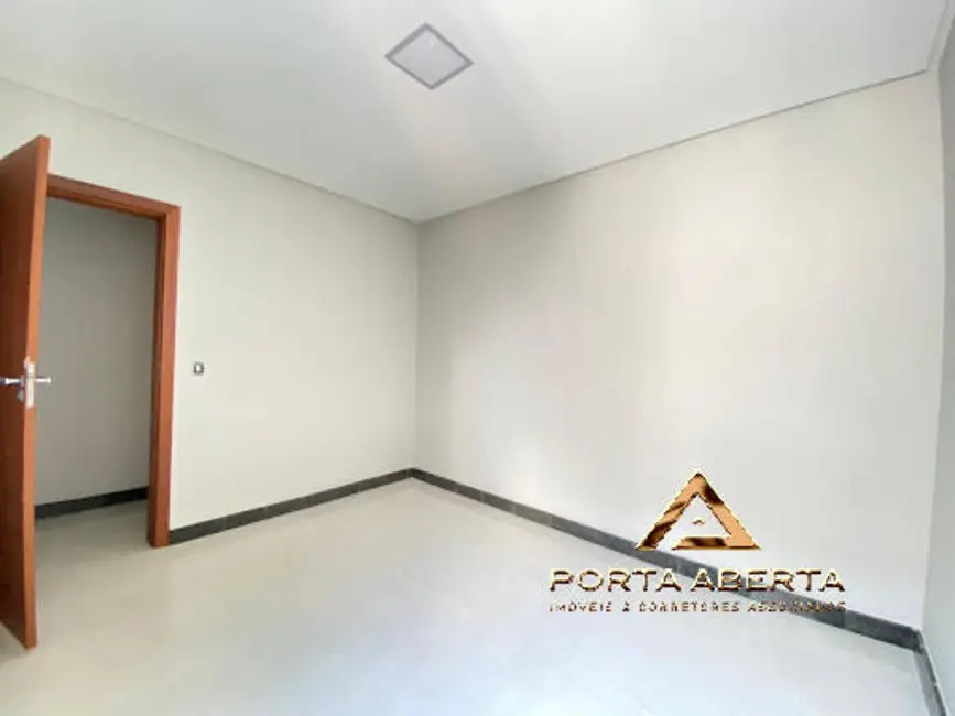 Casa com 3 quartos à venda, 180m2 em Santana Do Paraiso - MG - imagem 6 Foto 6 de Casa com 3 quartos à venda, 180m2 em Santana Do Paraiso - MG