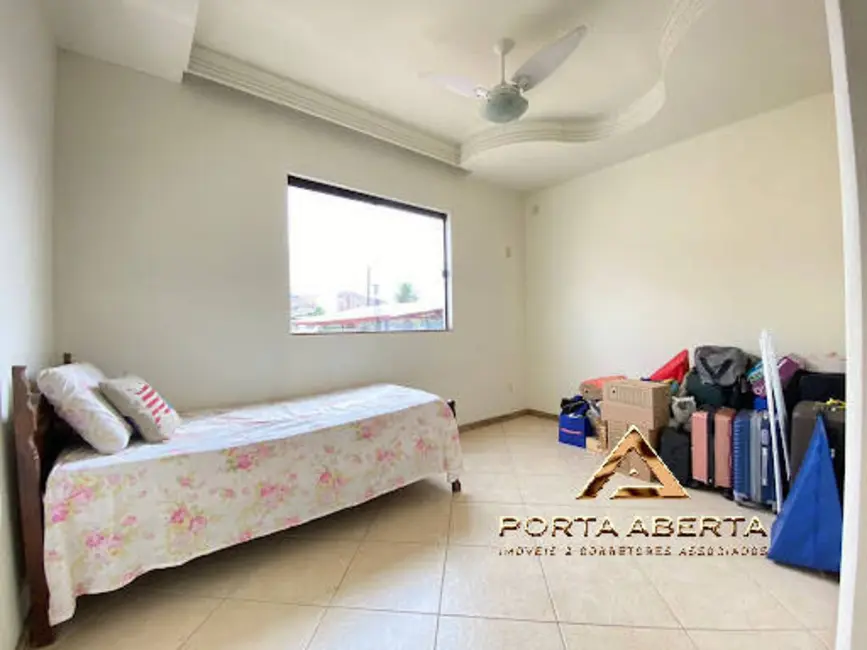 Casa com 3 quartos à venda, 204m2 em Iguaçu, Ipatinga - MG - imagem 4 Foto 4 de Casa com 3 quartos à venda, 204m2 em Iguaçu, Ipatinga - MG