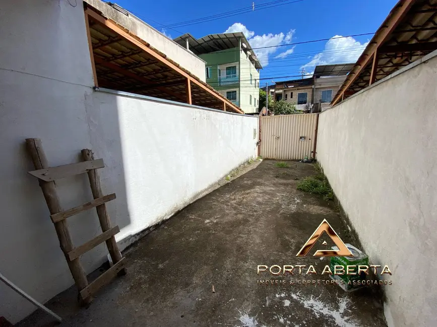 Foto 2 de Casa com 2 quartos à venda, 84m2 em Santana Do Paraiso - MG