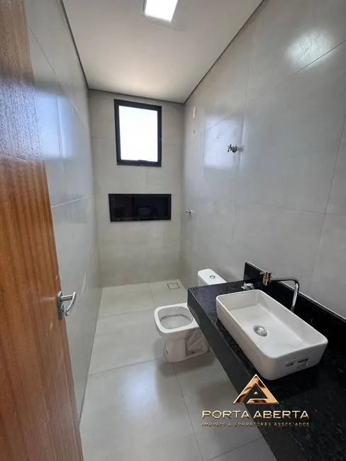 Casa com 3 quartos à venda, 150m2 em Santana Do Paraiso - MG - imagem 9 Foto 9 de Casa com 3 quartos à venda, 150m2 em Santana Do Paraiso - MG