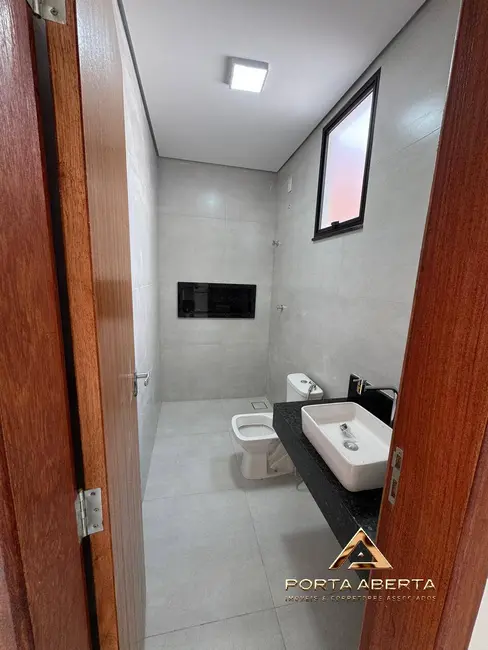 Casa com 3 quartos à venda, 150m2 em Santana Do Paraiso - MG - imagem 7 Foto 7 de Casa com 3 quartos à venda, 150m2 em Santana Do Paraiso - MG