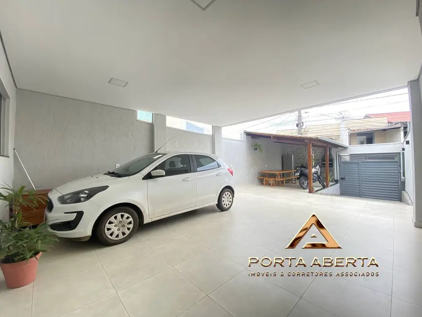Casa com 3 quartos à venda, 153m2 em Santana Do Paraiso - MG - imagem 9 Foto 9 de Casa com 3 quartos à venda, 153m2 em Santana Do Paraiso - MG