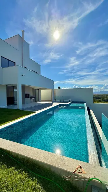 Casa com 3 quartos à venda, 330m2 em Caratinga - MG - imagem 9 Foto 9 de Casa com 3 quartos à venda, 330m2 em Caratinga - MG