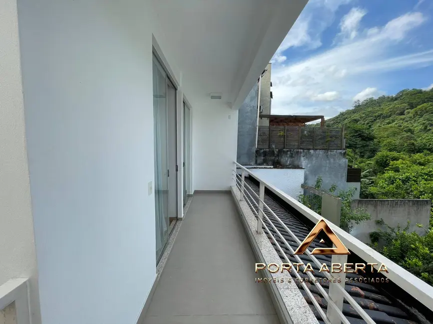Foto 1 de Casa com 3 quartos à venda, 258m2 em Timoteo - MG