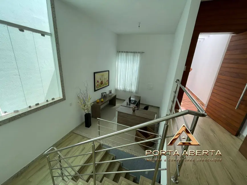 Casa com 3 quartos à venda, 258m2 em Timoteo - MG - imagem 8 Foto 8 de Casa com 3 quartos à venda, 258m2 em Timoteo - MG