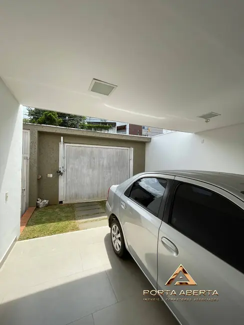 Casa com 3 quartos à venda, 258m2 em Timoteo - MG - imagem 3 Foto 3 de Casa com 3 quartos à venda, 258m2 em Timoteo - MG