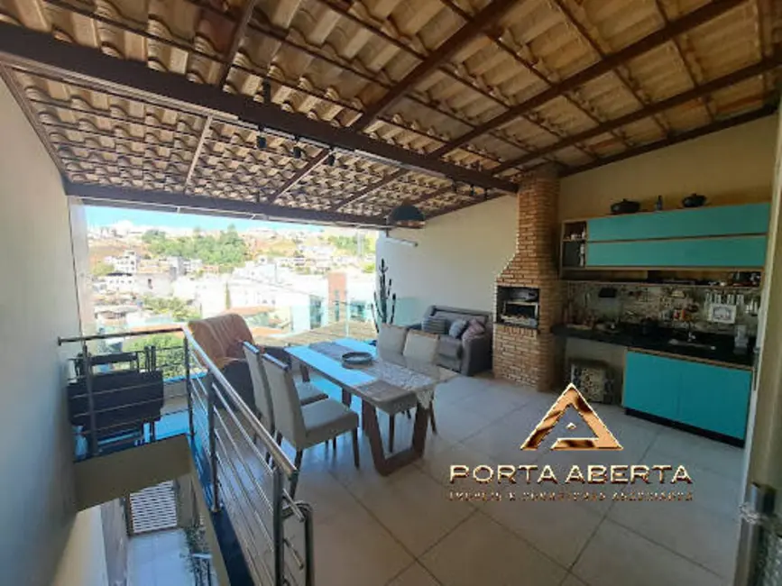Casa com 3 quartos à venda, 240m2 em Santana Do Paraiso - MG - imagem 7 Foto 7 de Casa com 3 quartos à venda, 240m2 em Santana Do Paraiso - MG