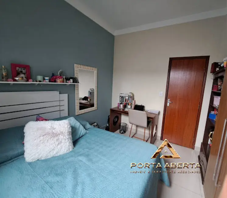 Casa com 3 quartos à venda, 240m2 em Santana Do Paraiso - MG - imagem 5 Foto 5 de Casa com 3 quartos à venda, 240m2 em Santana Do Paraiso - MG