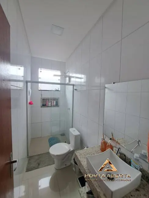 Casa com 3 quartos à venda, 240m2 em Santana Do Paraiso - MG - imagem 9 Foto 9 de Casa com 3 quartos à venda, 240m2 em Santana Do Paraiso - MG