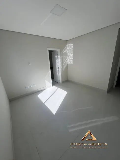 Apartamento com 3 quartos à venda, 100m2 em Veneza, Ipatinga - MG - imagem 9 Foto 9 de Apartamento com 3 quartos à venda, 100m2 em Veneza, Ipatinga - MG