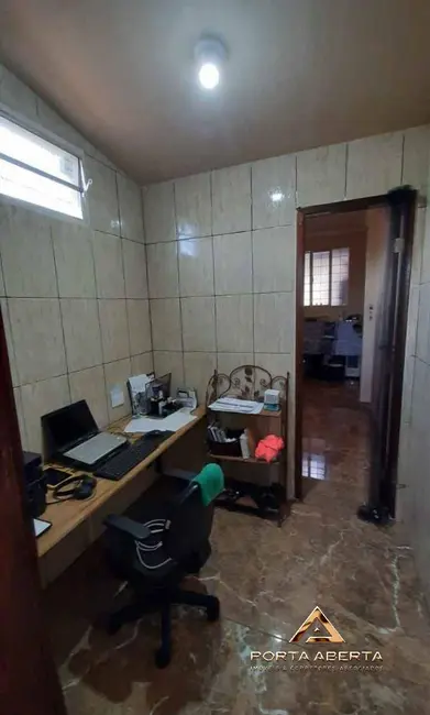 Casa com 3 quartos à venda, 360m2 em Santana Do Paraiso - MG - imagem 9 Foto 9 de Casa com 3 quartos à venda, 360m2 em Santana Do Paraiso - MG