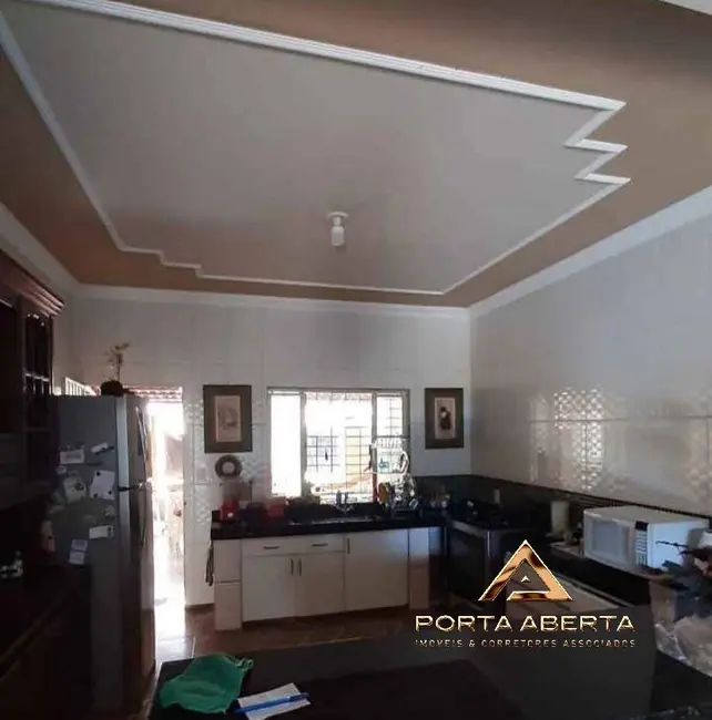 Casa com 3 quartos à venda, 360m2 em Santana Do Paraiso - MG - imagem 5 Foto 5 de Casa com 3 quartos à venda, 360m2 em Santana Do Paraiso - MG