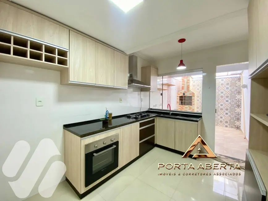 Foto 1 de Casa com 2 quartos à venda, 86m2 em Santana Do Paraiso - MG