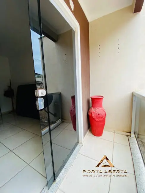 Foto 1 de Casa com 2 quartos à venda, 100m2 em Santana Do Paraiso - MG