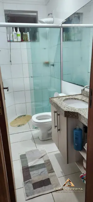 Casa com 2 quartos à venda em Santana Do Paraiso - MG - imagem 8 Foto 8 de Casa com 2 quartos à venda em Santana Do Paraiso - MG