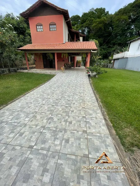 Foto 2 de Casa com 4 quartos à venda, 950m2 em Ipatinga - MG