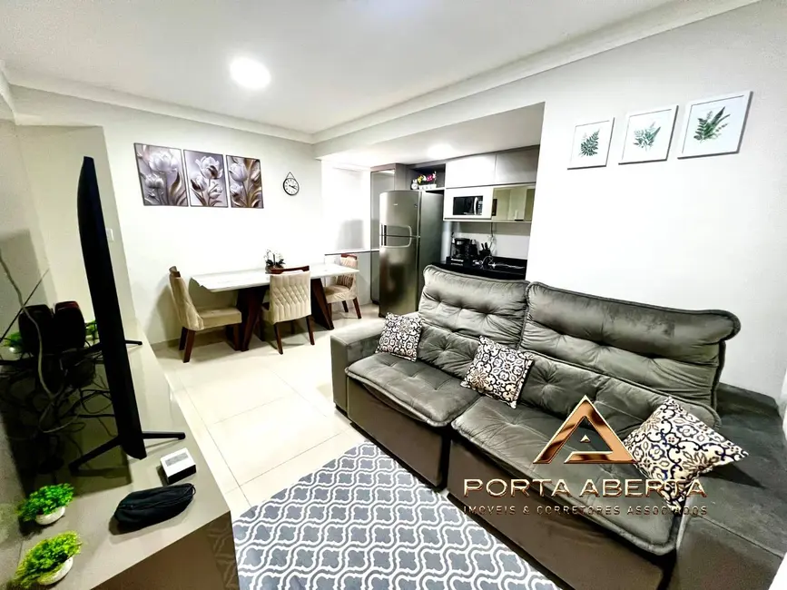 Foto 2 de Apartamento com 3 quartos à venda, 80m2 em Santana Do Paraiso - MG