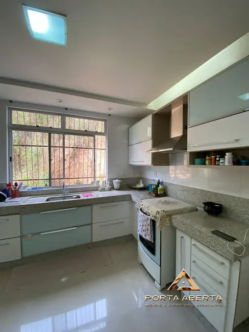Foto 4 de Apartamento com 3 quartos à venda, 117m2 em Veneza, Ipatinga - MG