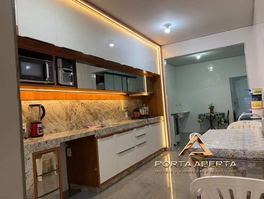 Foto 1 de Casa com 4 quartos à venda, 300m2 em Bela Vista, Ipatinga - MG