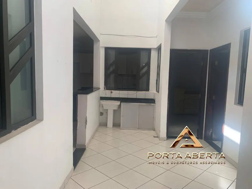 Foto 2 de Casa com 3 quartos à venda em Novo Cruzeiro, Ipatinga - MG
