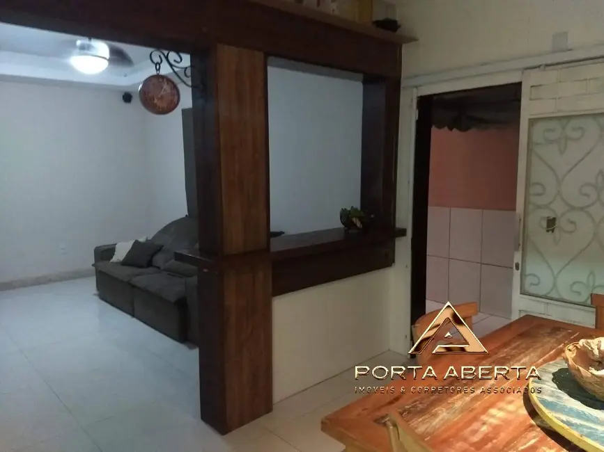Casa com 3 quartos à venda, 220m2 em Santana Do Paraiso - MG - imagem 4 Foto 4 de Casa com 3 quartos à venda, 220m2 em Santana Do Paraiso - MG