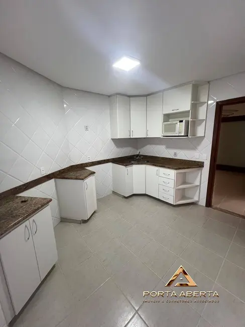 Casa com 4 quartos à venda, 300m2 em Santana Do Paraiso - MG - imagem 5 Foto 5 de Casa com 4 quartos à venda, 300m2 em Santana Do Paraiso - MG