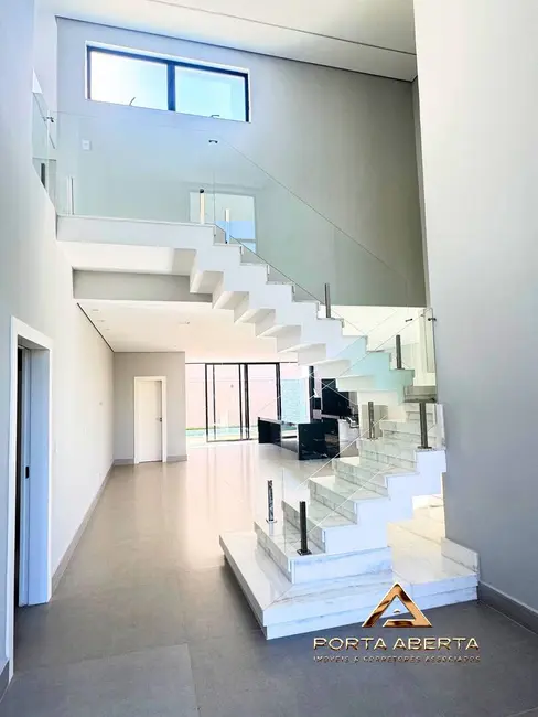 Foto 6 de Casa com 3 quartos à venda, 266m2 em Caratinga - MG