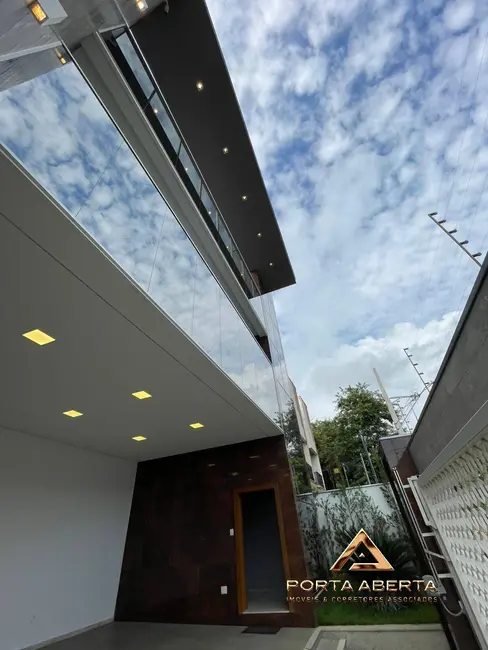 Foto 2 de Casa com 4 quartos à venda, 418m2 em Timoteo - MG