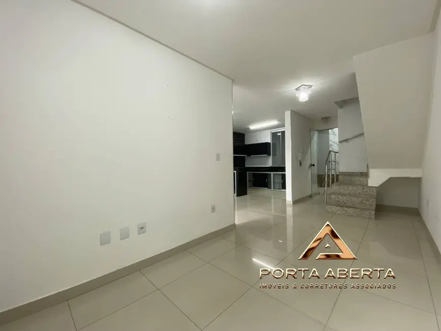 Foto 3 de Casa com 3 quartos à venda, 85m2 em Santana Do Paraiso - MG