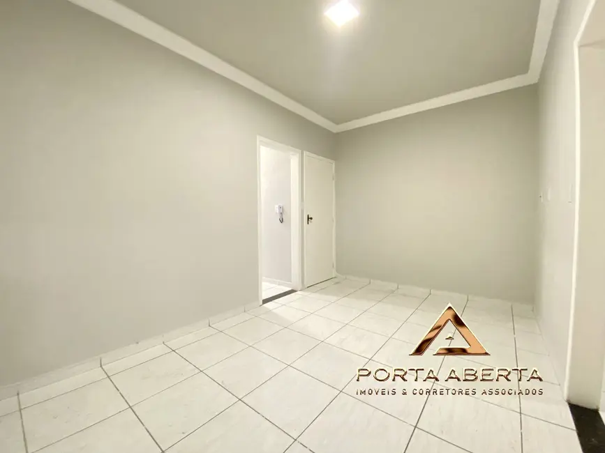 Casa com 2 quartos à venda, 200m2 em Santana Do Paraiso - MG - imagem 4 Foto 4 de Casa com 2 quartos à venda, 200m2 em Santana Do Paraiso - MG