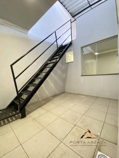 Casa com 2 quartos à venda, 200m2 em Santana Do Paraiso - MG - imagem 5 Foto 5 de Casa com 2 quartos à venda, 200m2 em Santana Do Paraiso - MG