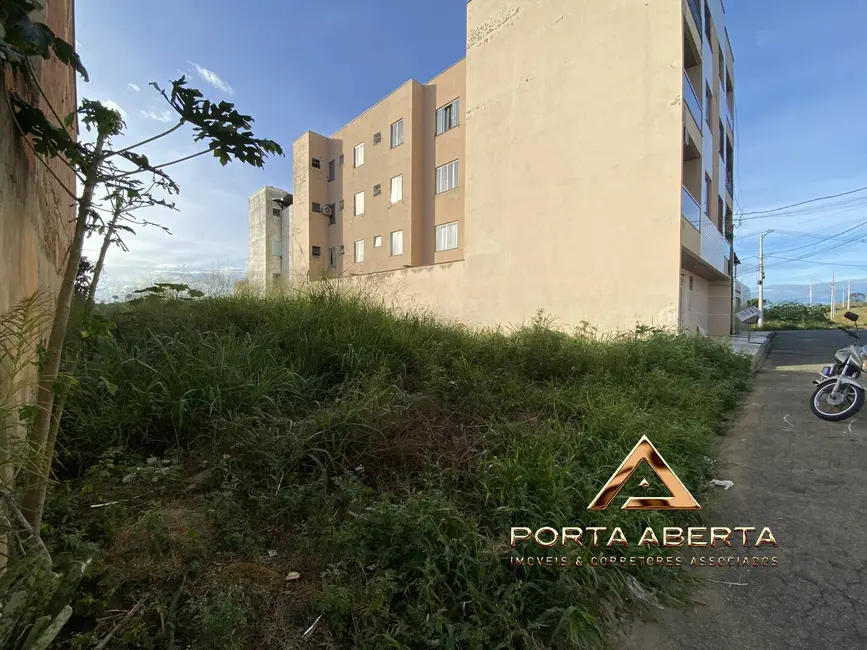 Foto 2 de Terreno / Lote à venda, 360m2 em Santana Do Paraiso - MG
