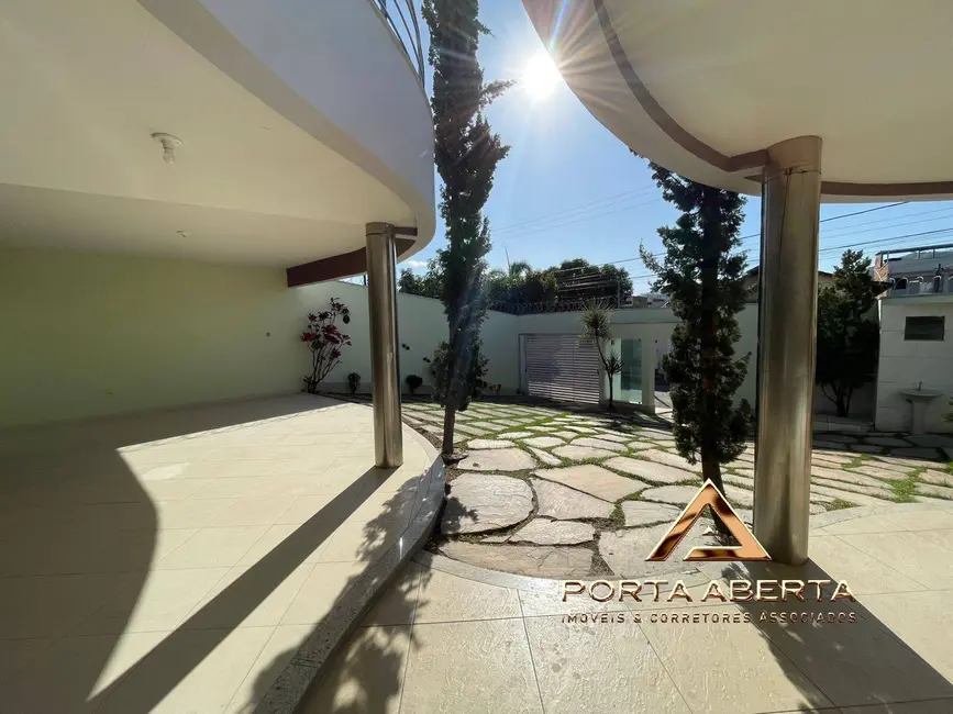 Casa com 3 quartos à venda, 200m2 em Belvedere, Coronel Fabriciano - MG - imagem 5 Foto 5 de Casa com 3 quartos à venda, 200m2 em Belvedere, Coronel Fabriciano - MG