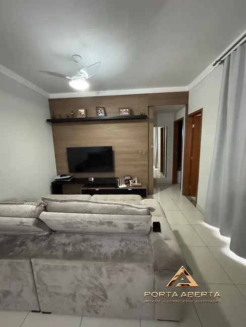 Foto 1 de Apartamento com 2 quartos à venda, 81m2 em Veneza, Ipatinga - MG