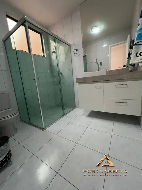 Casa com 3 quartos à venda, 400m2 em Cariru, Ipatinga - MG - imagem 9 Foto 9 de Casa com 3 quartos à venda, 400m2 em Cariru, Ipatinga - MG